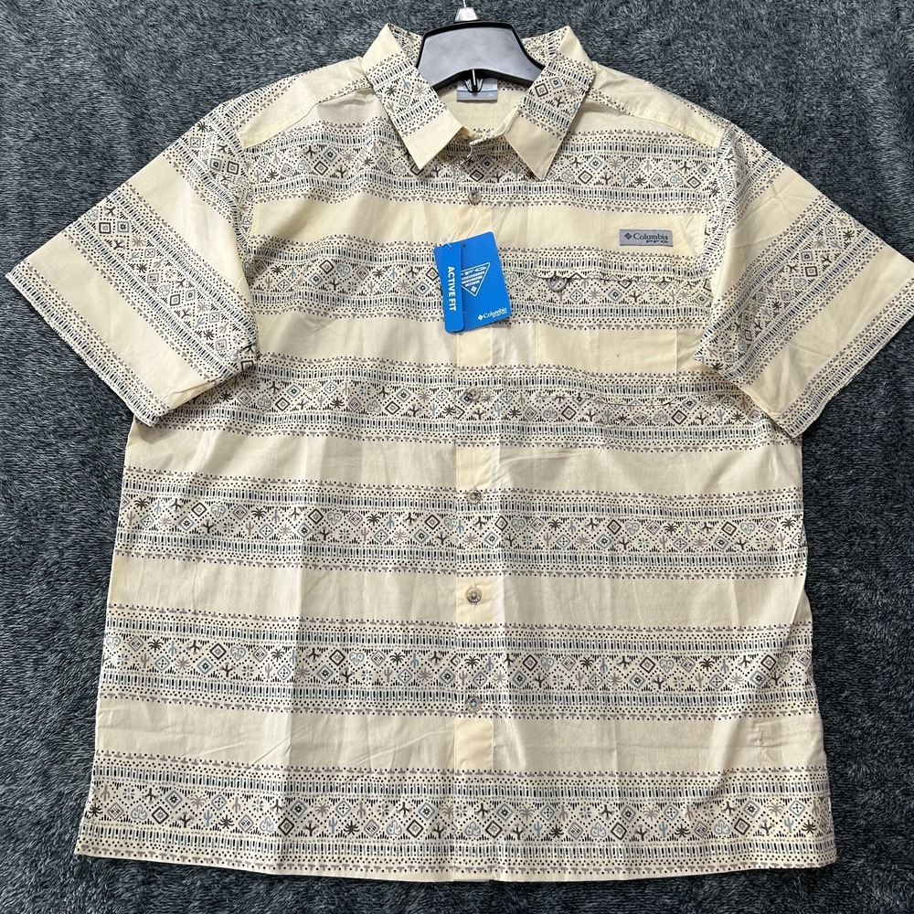 Columbia Mens Size XL Beige Wild Cast Button Up Short Sleeve Camp Shirt